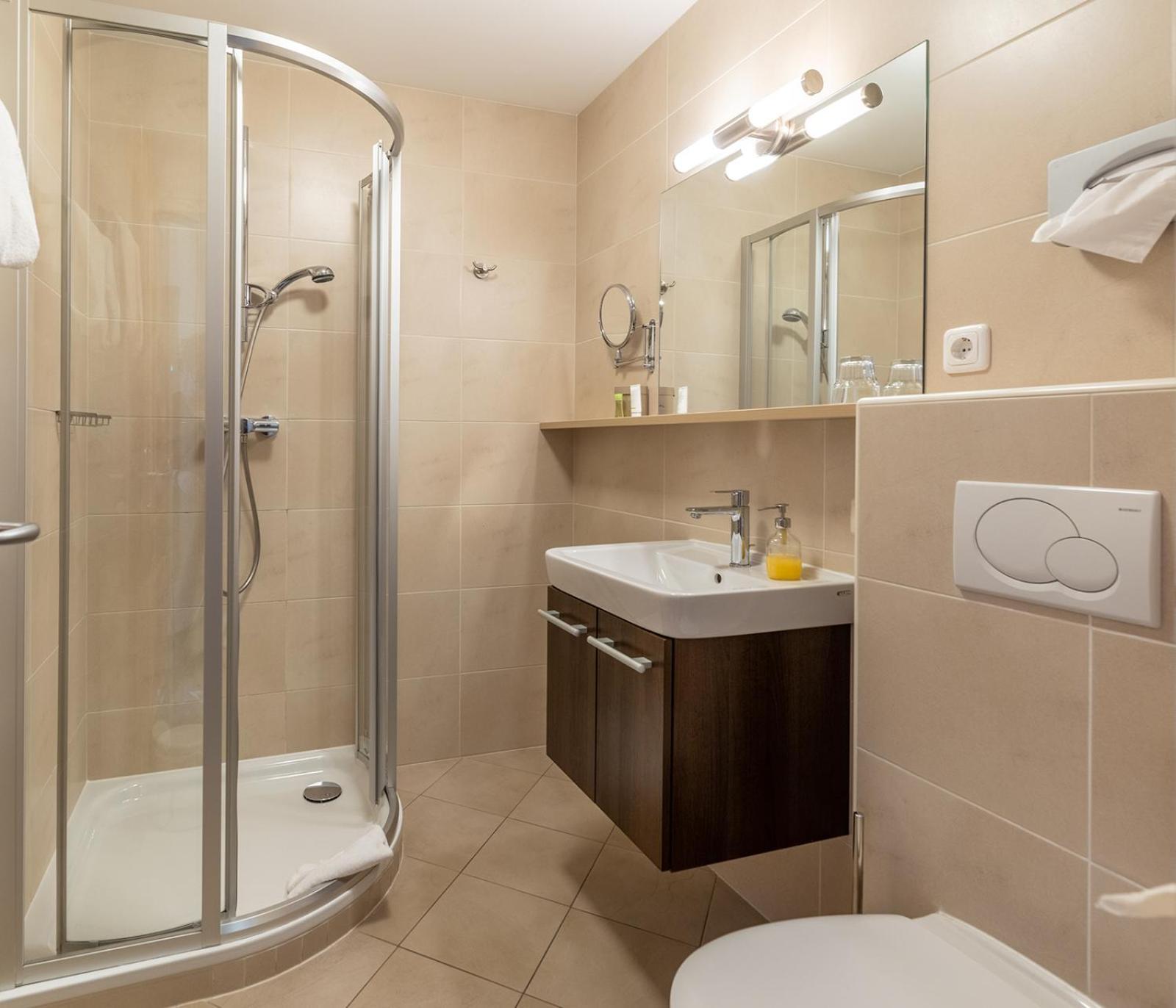 Seehotel Im Weyer Гмунден Екстериор снимка